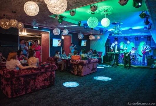 караоке-клуб артист на московской улице фото 8 - karaoke.moscow